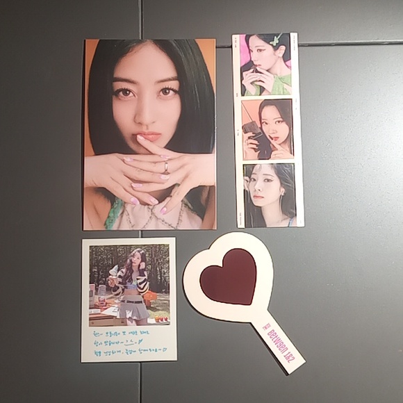 TWICE Between 1&2 Kpop album - Picture 7 of 8